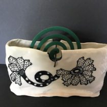 名嘉真　多賀子